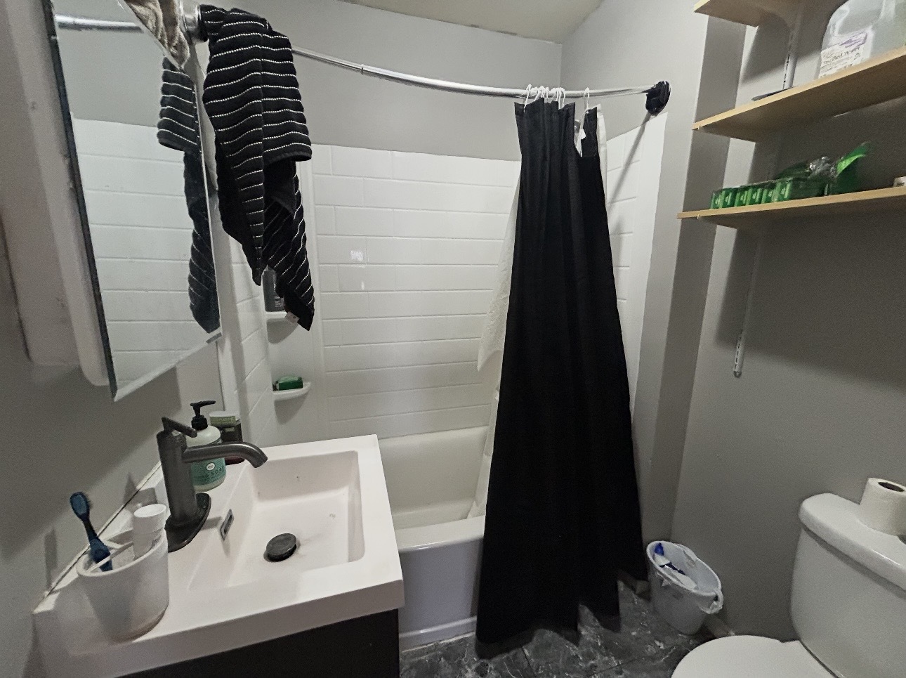 22 Berkley Avenue, Joliet, IL 60433