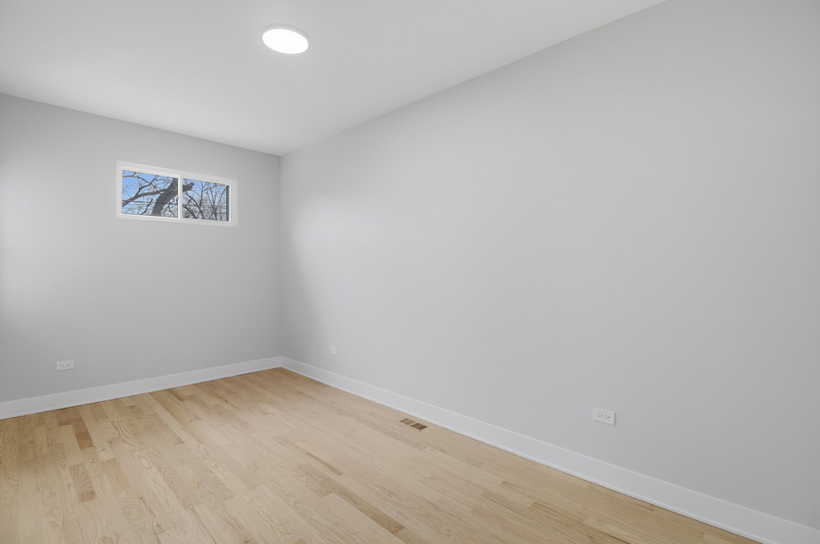 7347 S Merrill Avenue, Chicago, IL 60649