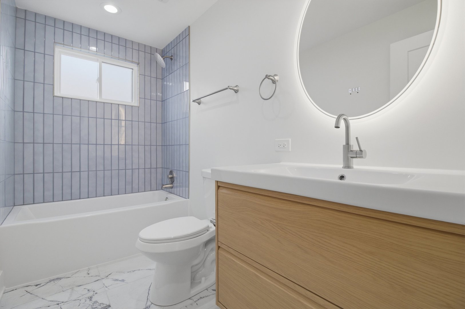 7347 S Merrill Avenue, Chicago, IL 60649