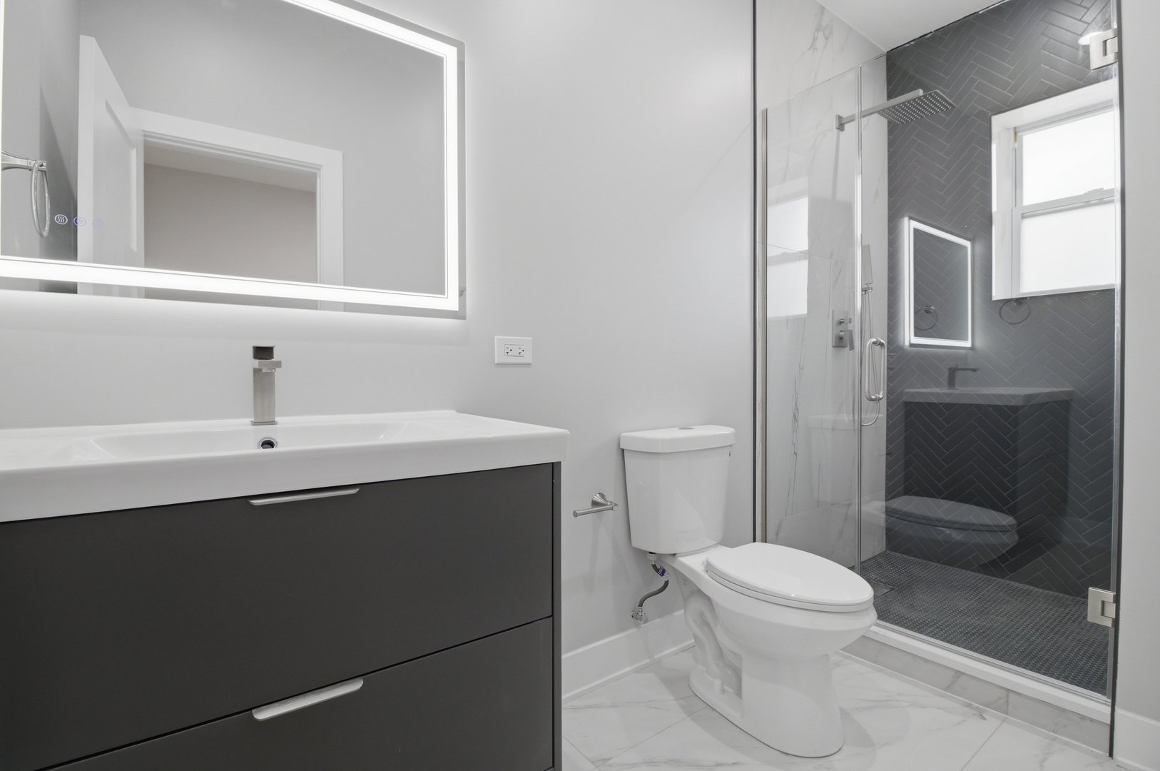 7347 S Merrill Avenue, Chicago, IL 60649