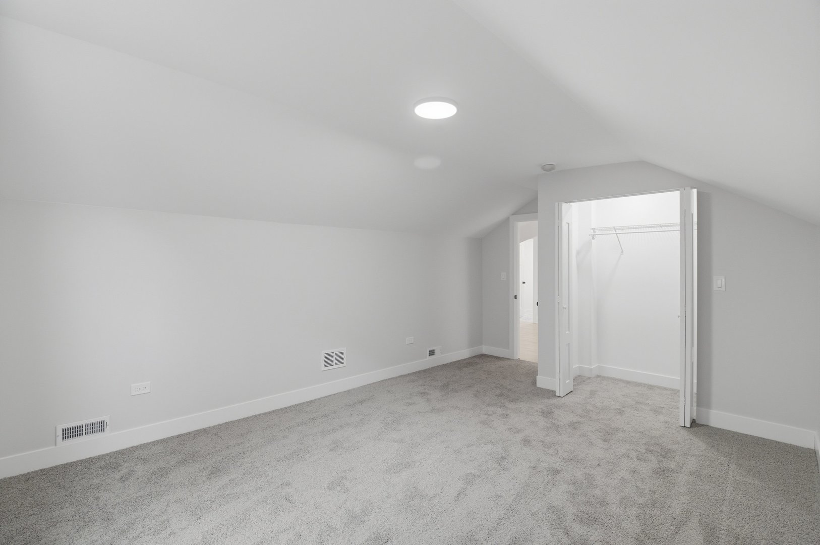 7347 S Merrill Avenue, Chicago, IL 60649