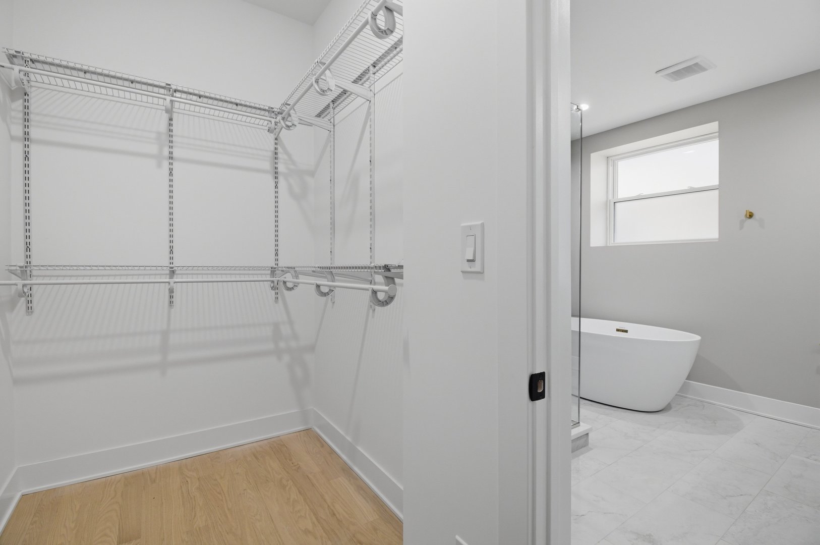 7347 S Merrill Avenue, Chicago, IL 60649