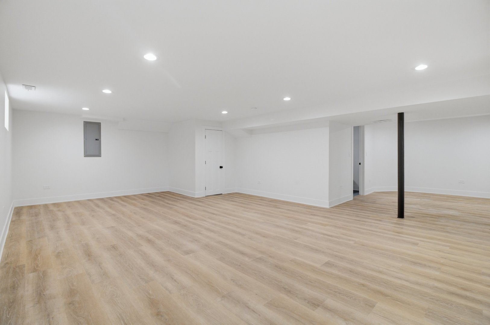 7347 S Merrill Avenue, Chicago, IL 60649