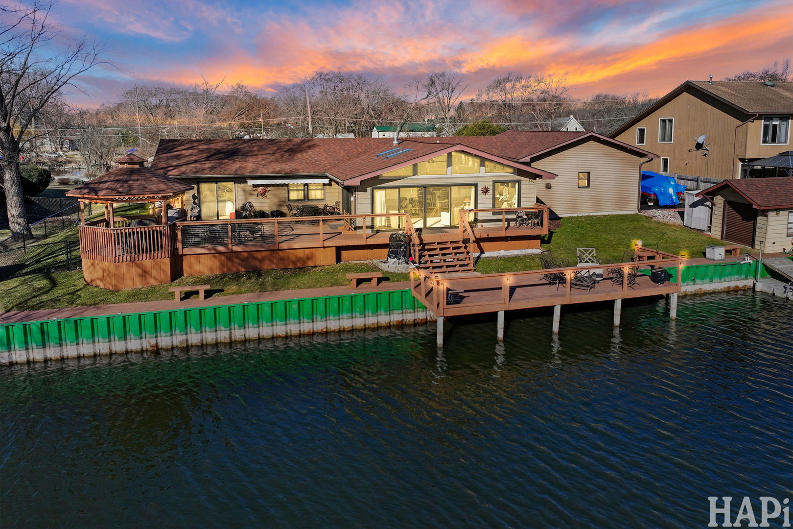 625 Monterrey Terrace, McHenry, IL 60050