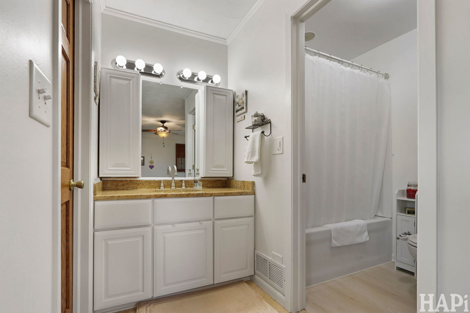 625 Monterrey Terrace, McHenry, IL 60050