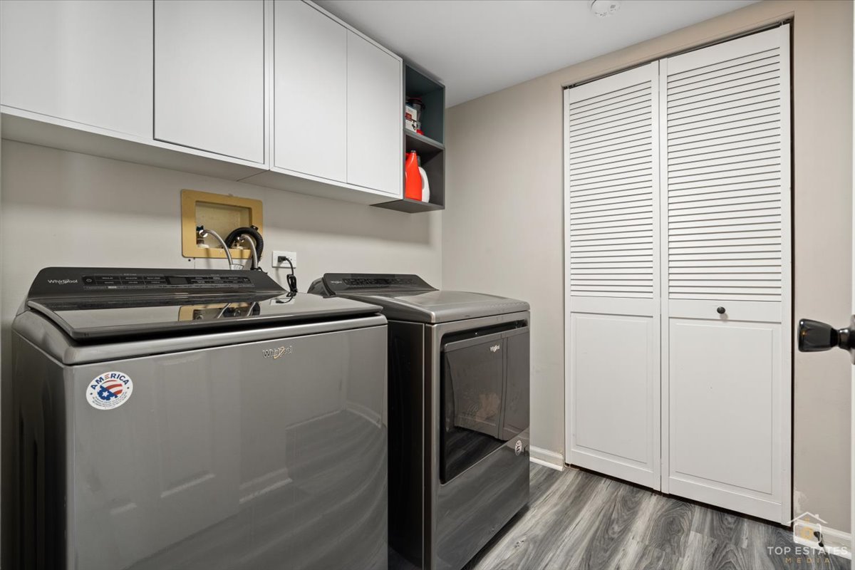 157 N Crooked Lake Lane, Lindenhurst, IL 60046