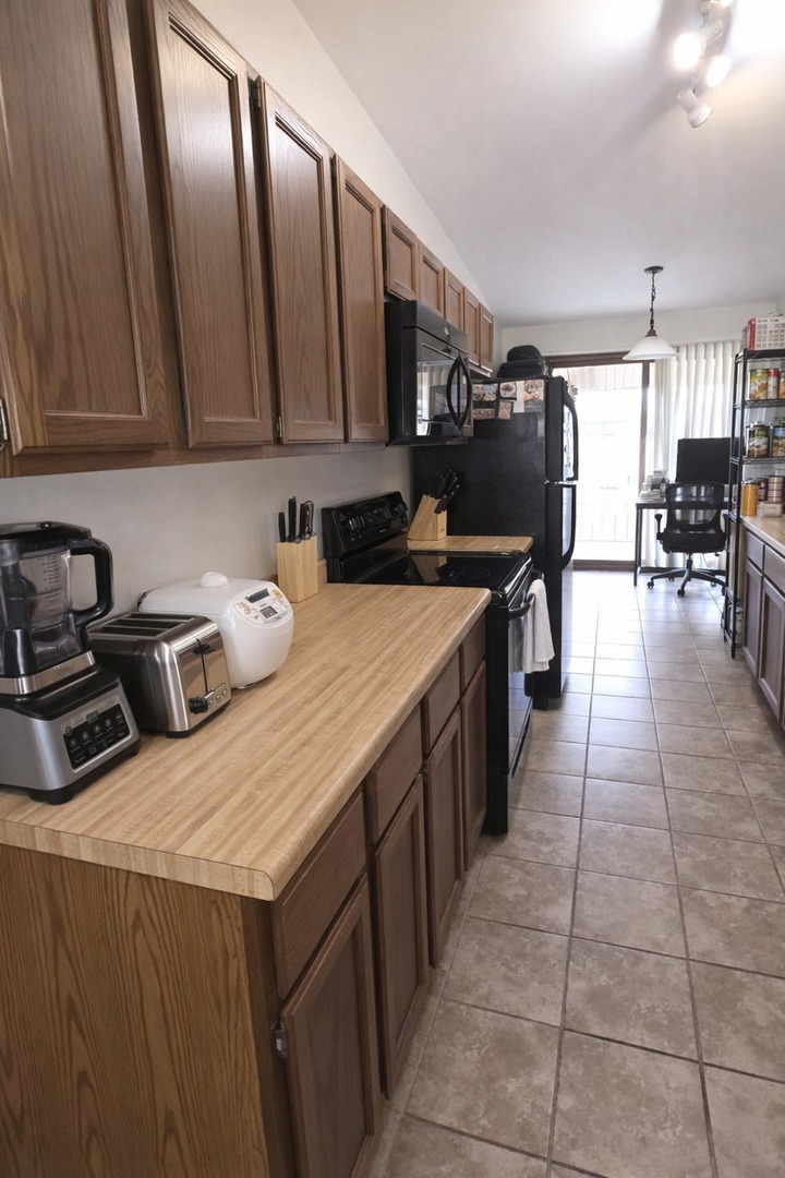 9950 Treetop Drive #340S, Orland Park, IL 60462