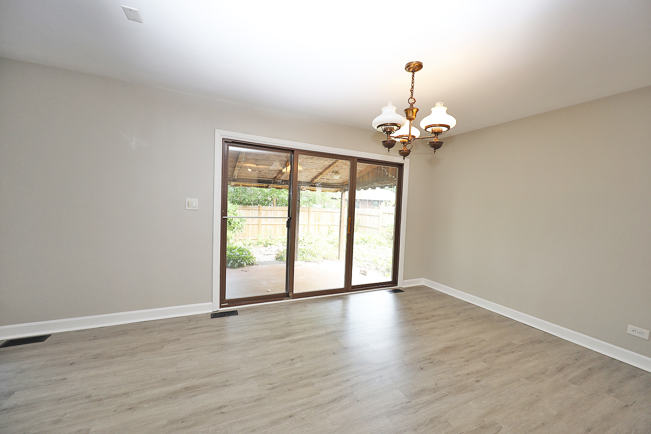 Elk Grove Village, IL 60007