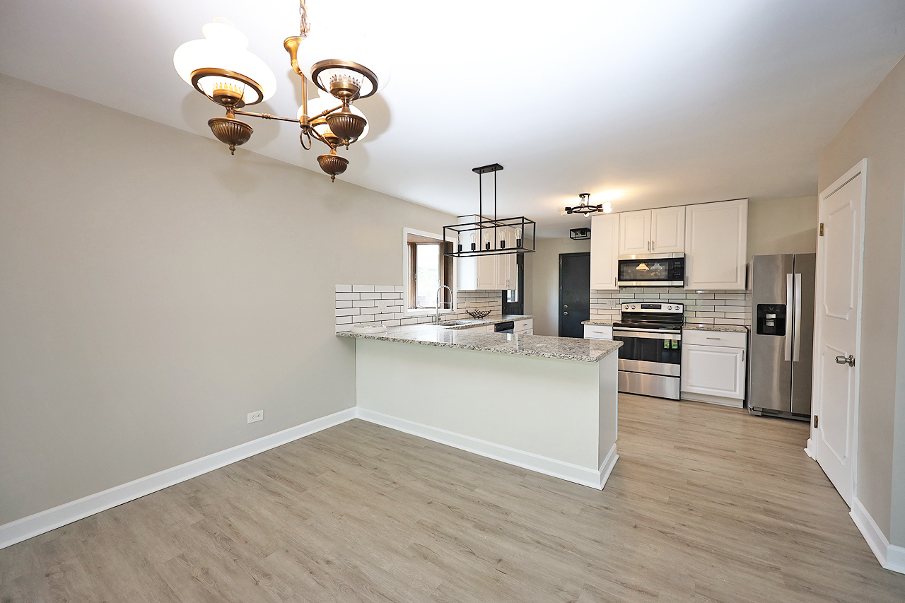 Elk Grove Village, IL 60007