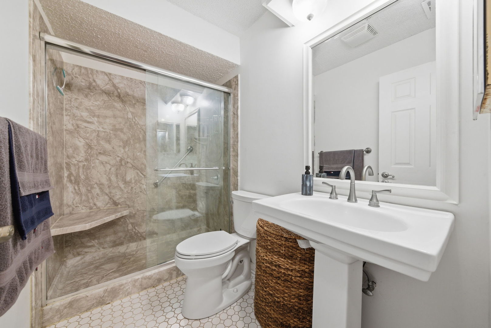 520 Biesterfield Road #122b, Elk Grove Village, IL 60007