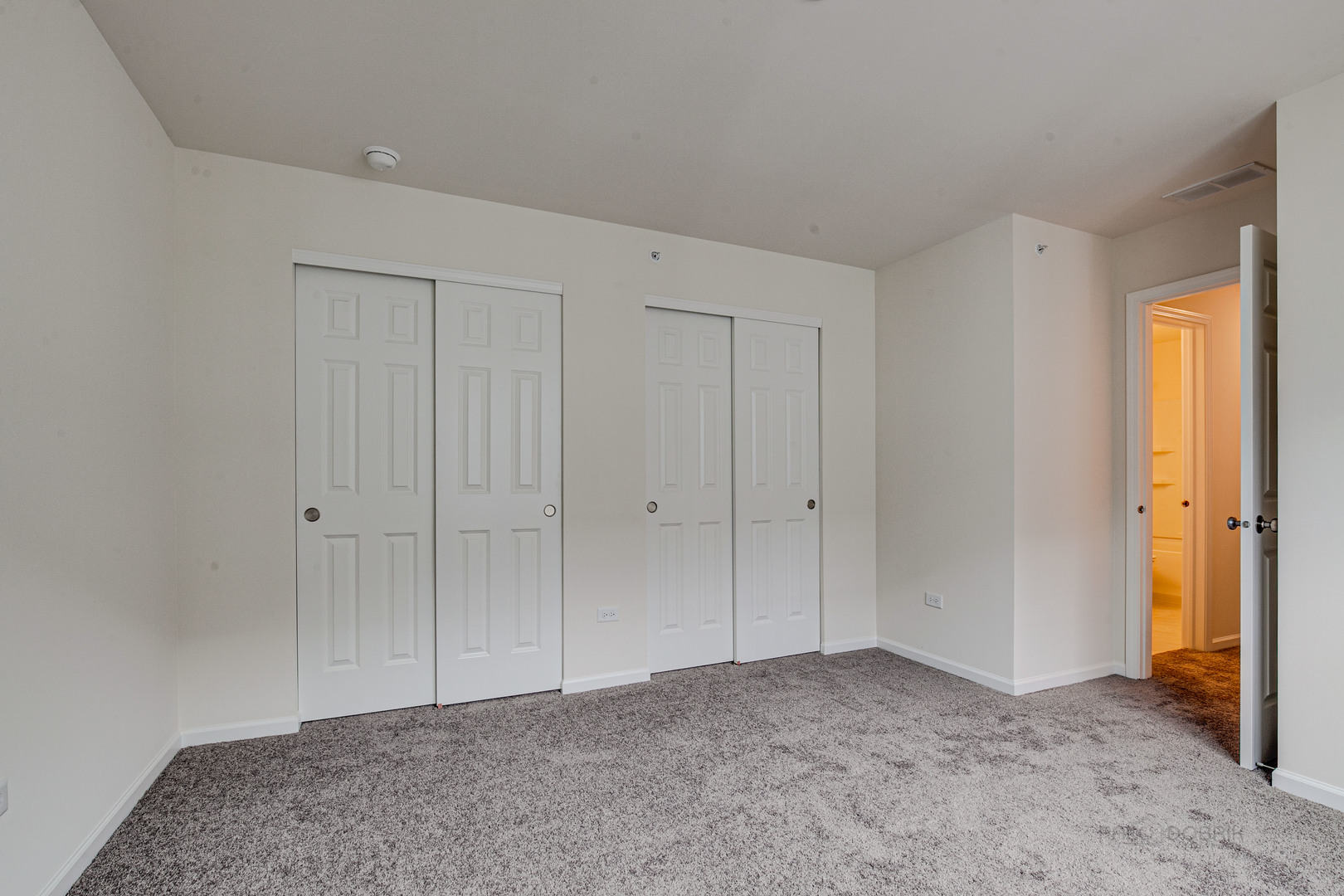 264 Hoffman Drive, Buffalo Grove, IL 60089