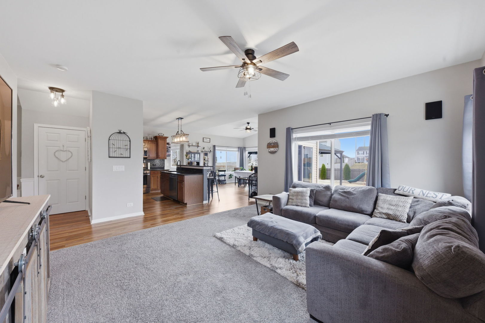 3243 Pinewood Drive, Yorkville, IL 60560