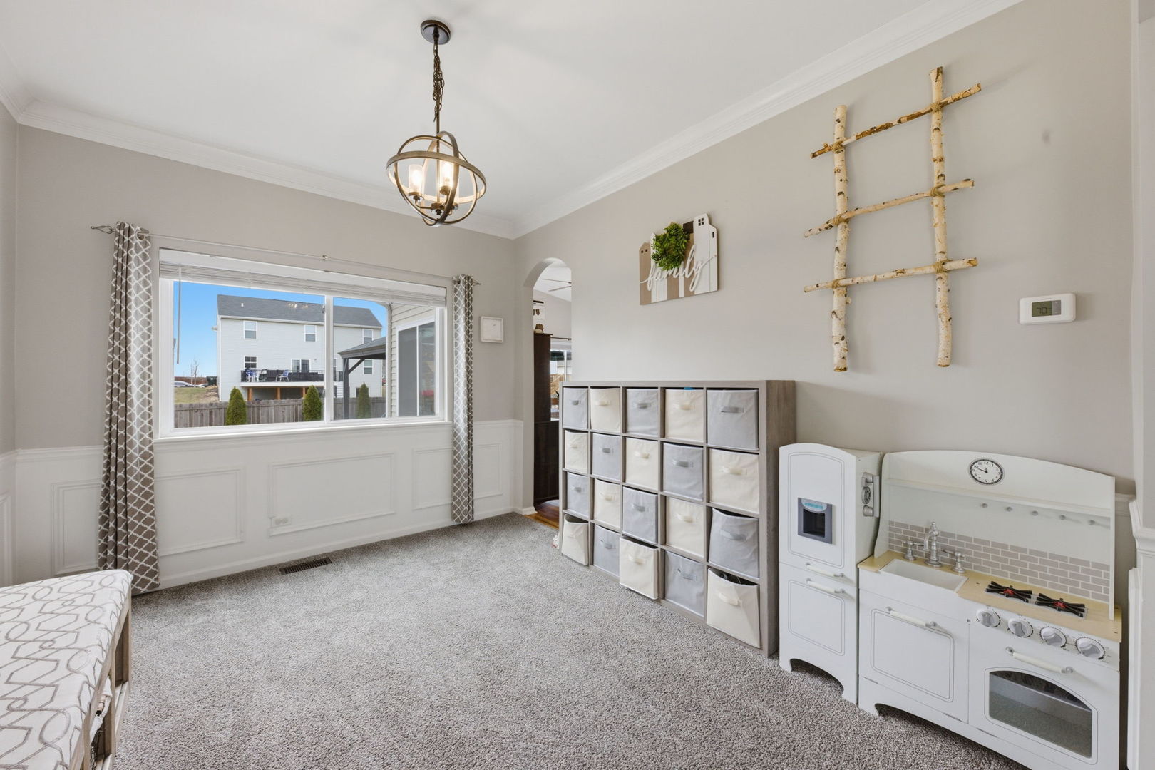 3243 Pinewood Drive, Yorkville, IL 60560