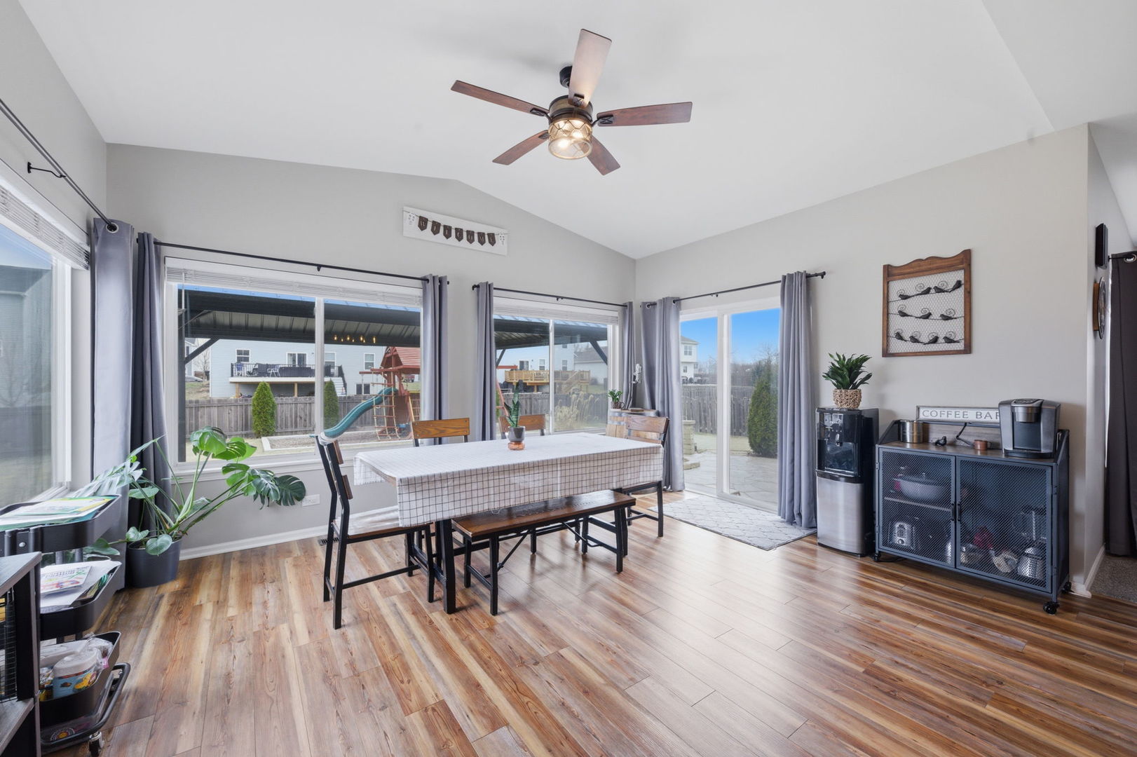 3243 Pinewood Drive, Yorkville, IL 60560