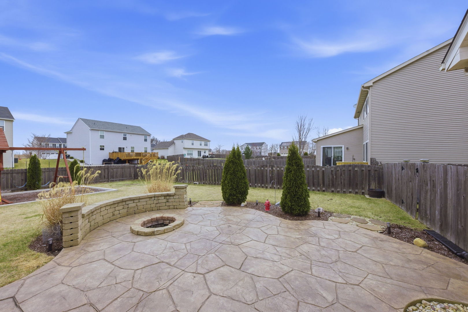 3243 Pinewood Drive, Yorkville, IL 60560