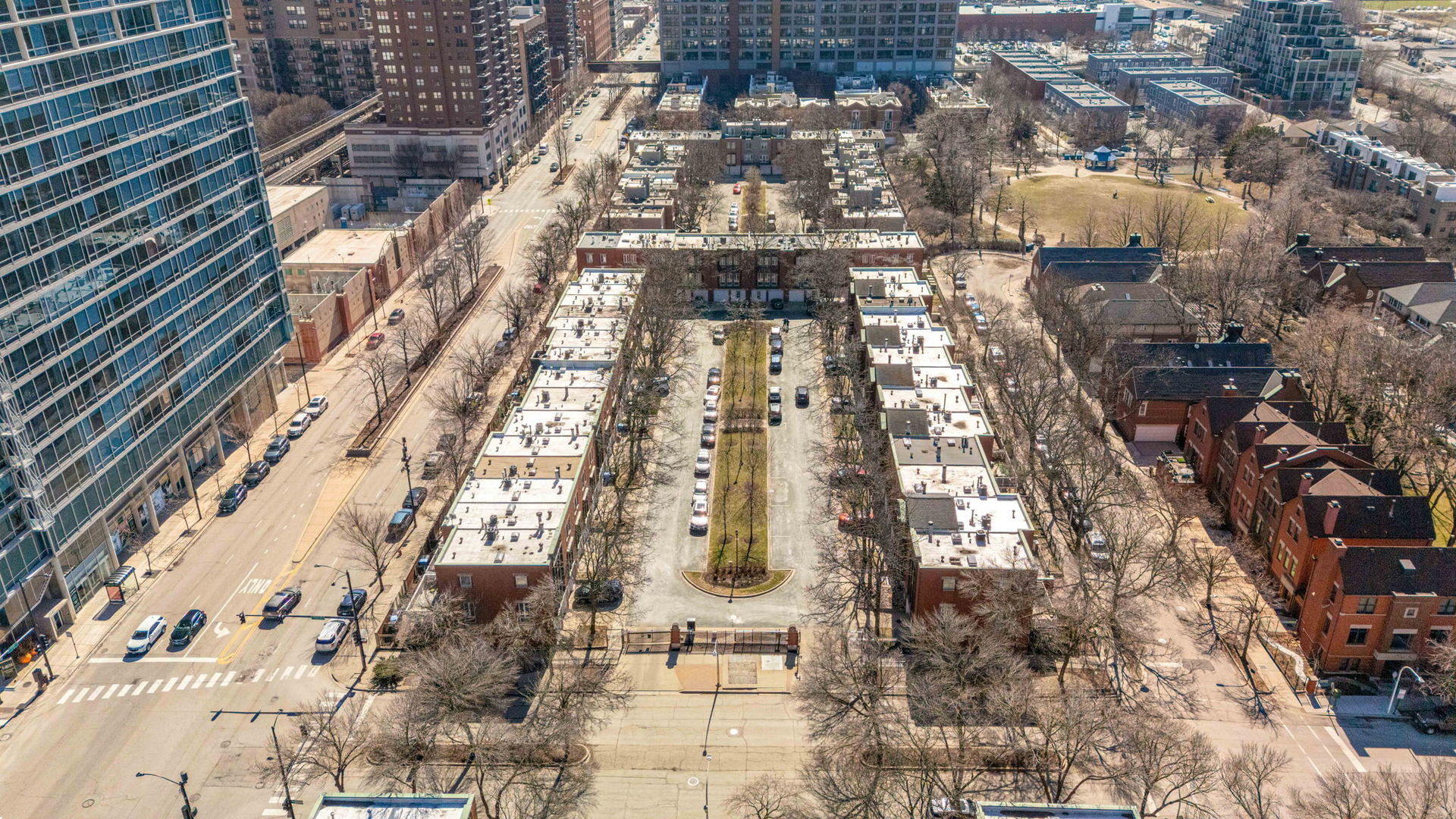 1422 S State Street, Chicago, IL 60605