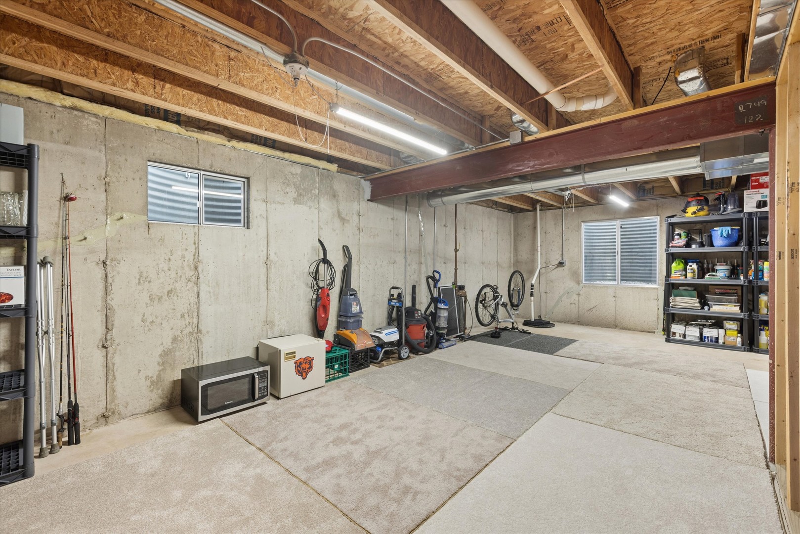 521 Waterford Drive, Oswego, IL 60543