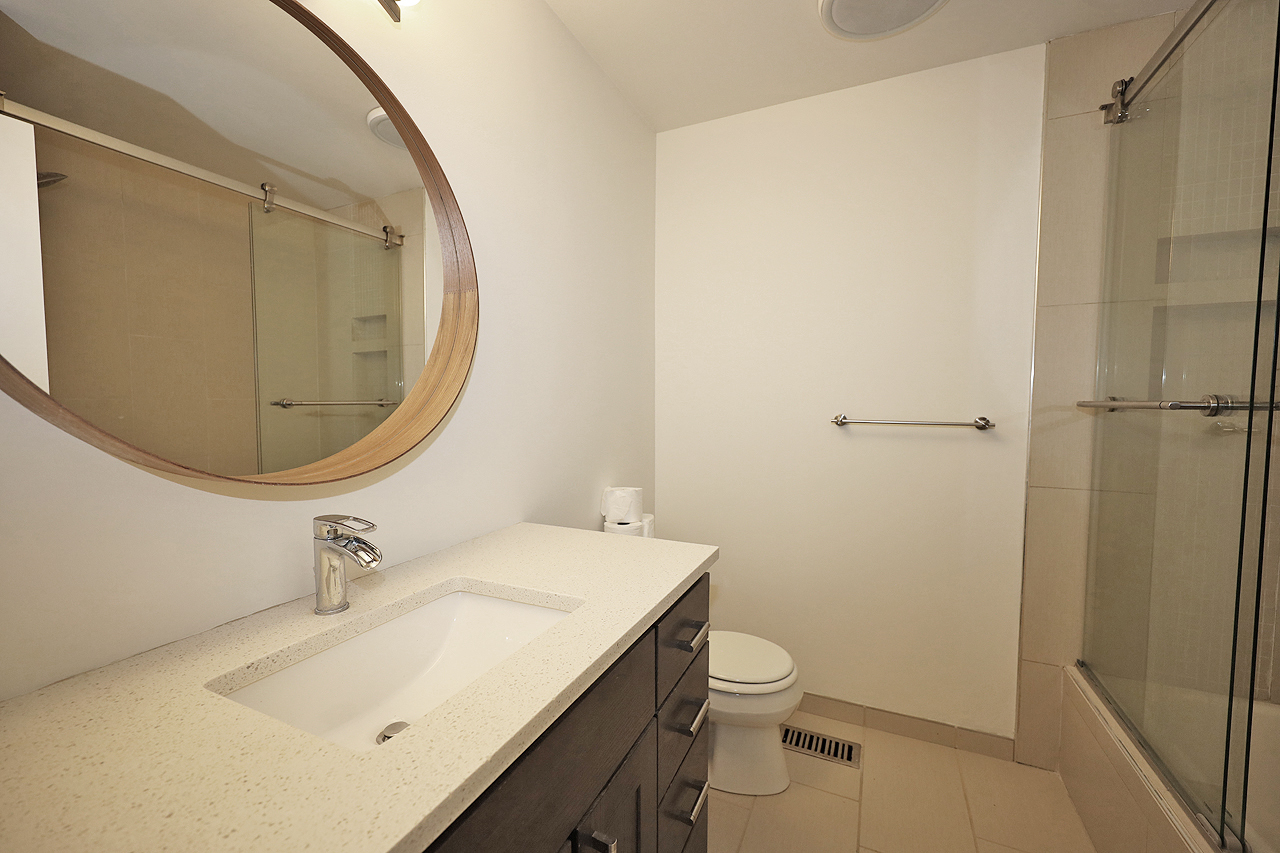 Schaumburg, IL 60193