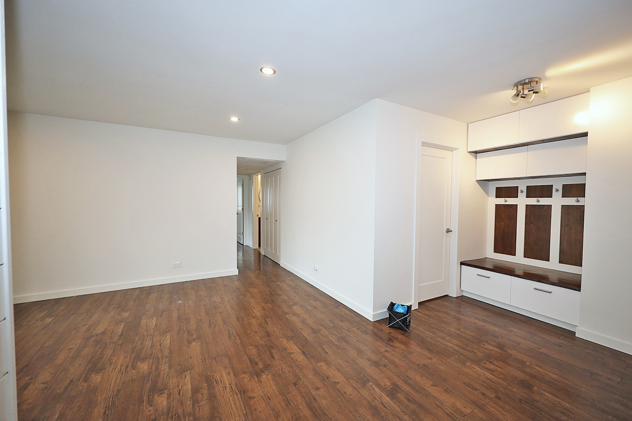 Schaumburg, IL 60193