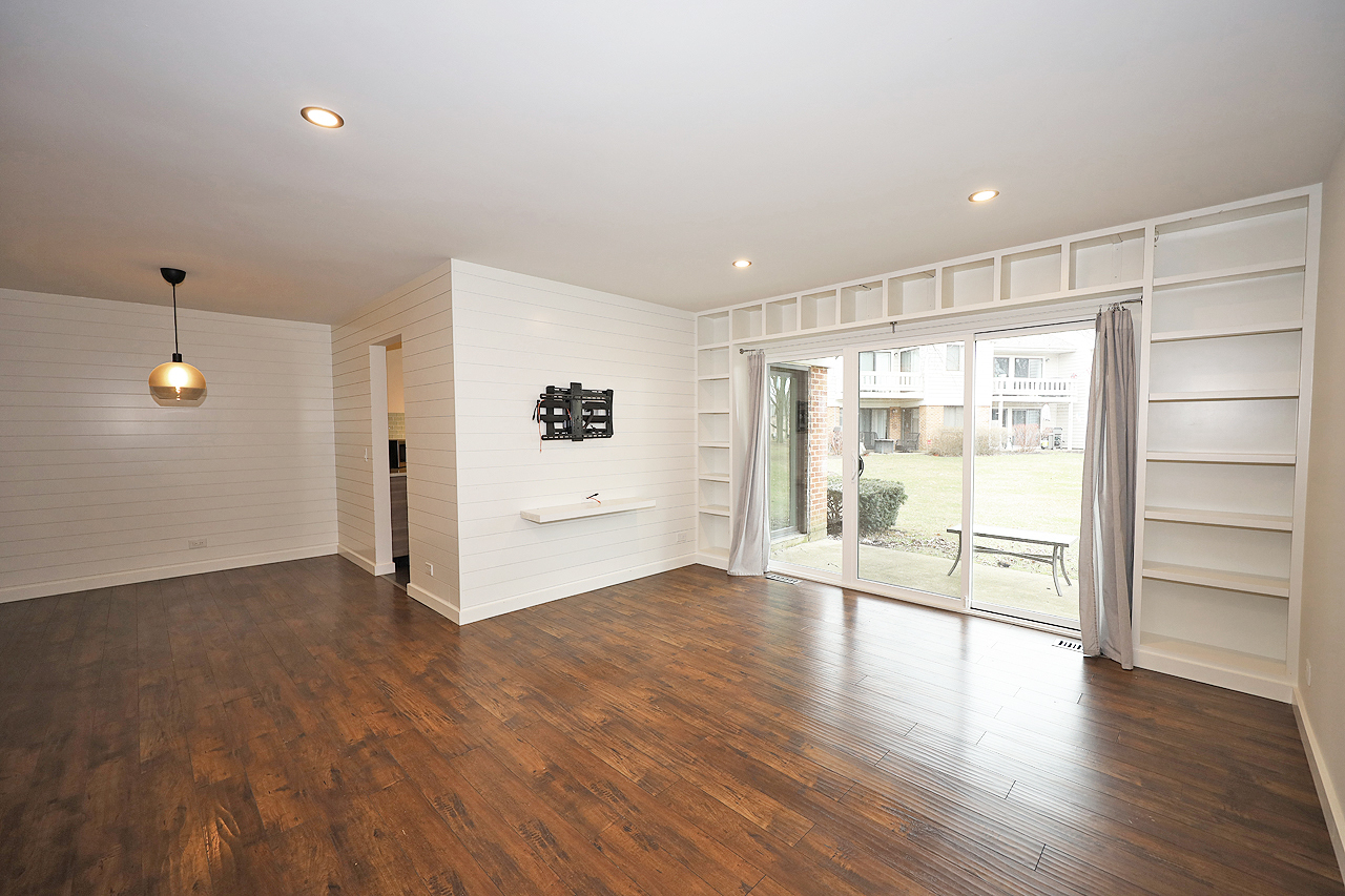 Schaumburg, IL 60193