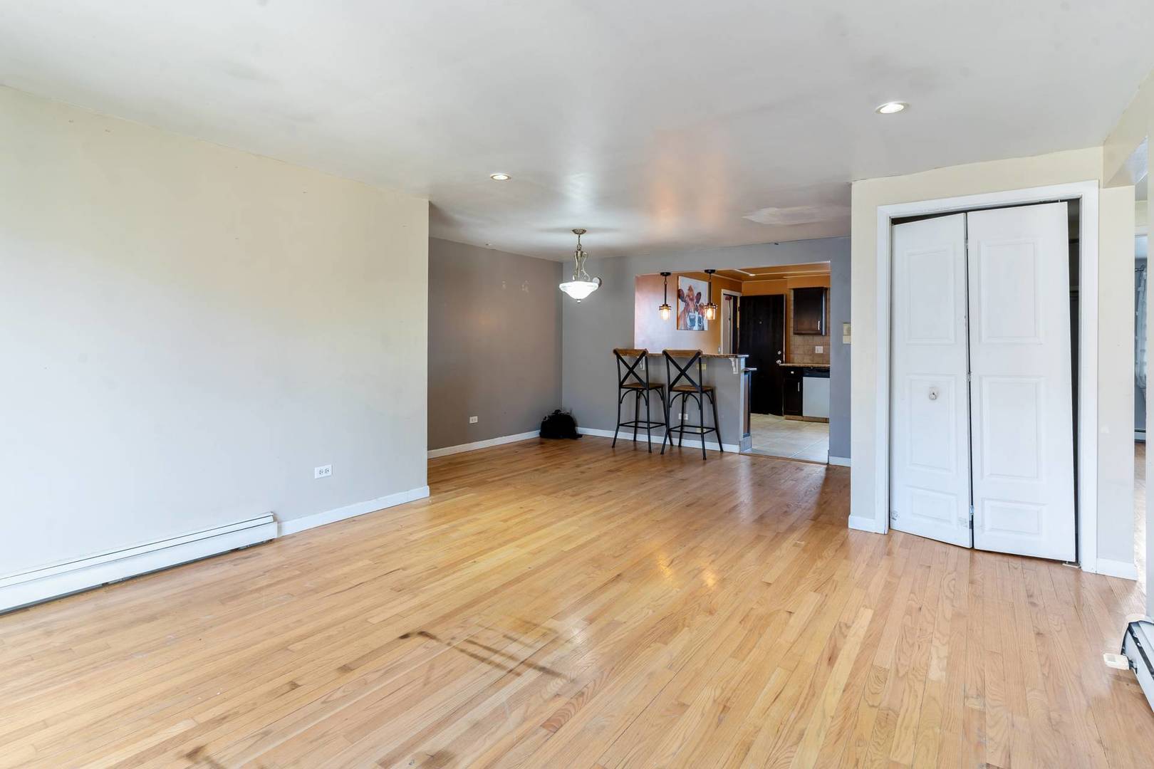 7202 W Wrightwood Avenue #3S, Elmwood Park, IL 60707