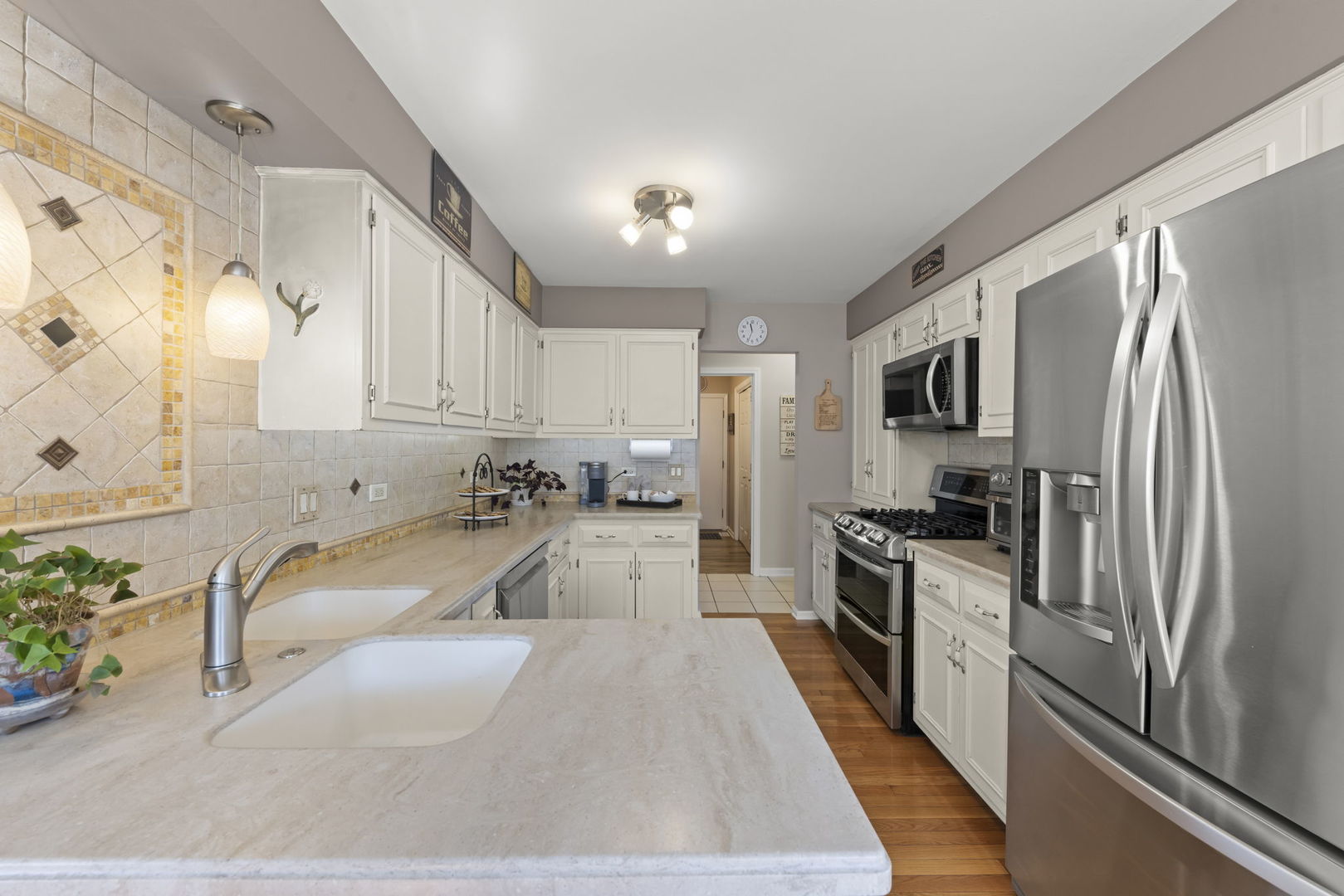 1256 Whitingham Circle, Naperville, IL 60540