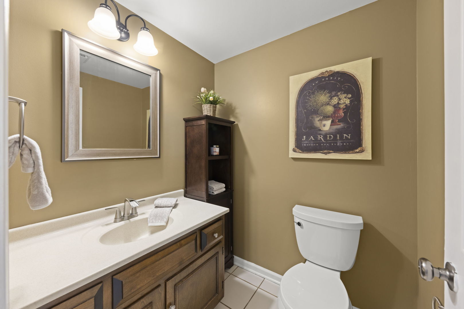 1256 Whitingham Circle, Naperville, IL 60540