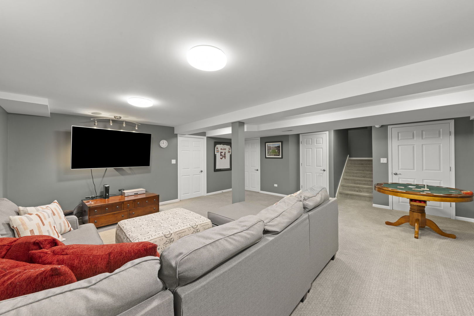 1256 Whitingham Circle, Naperville, IL 60540