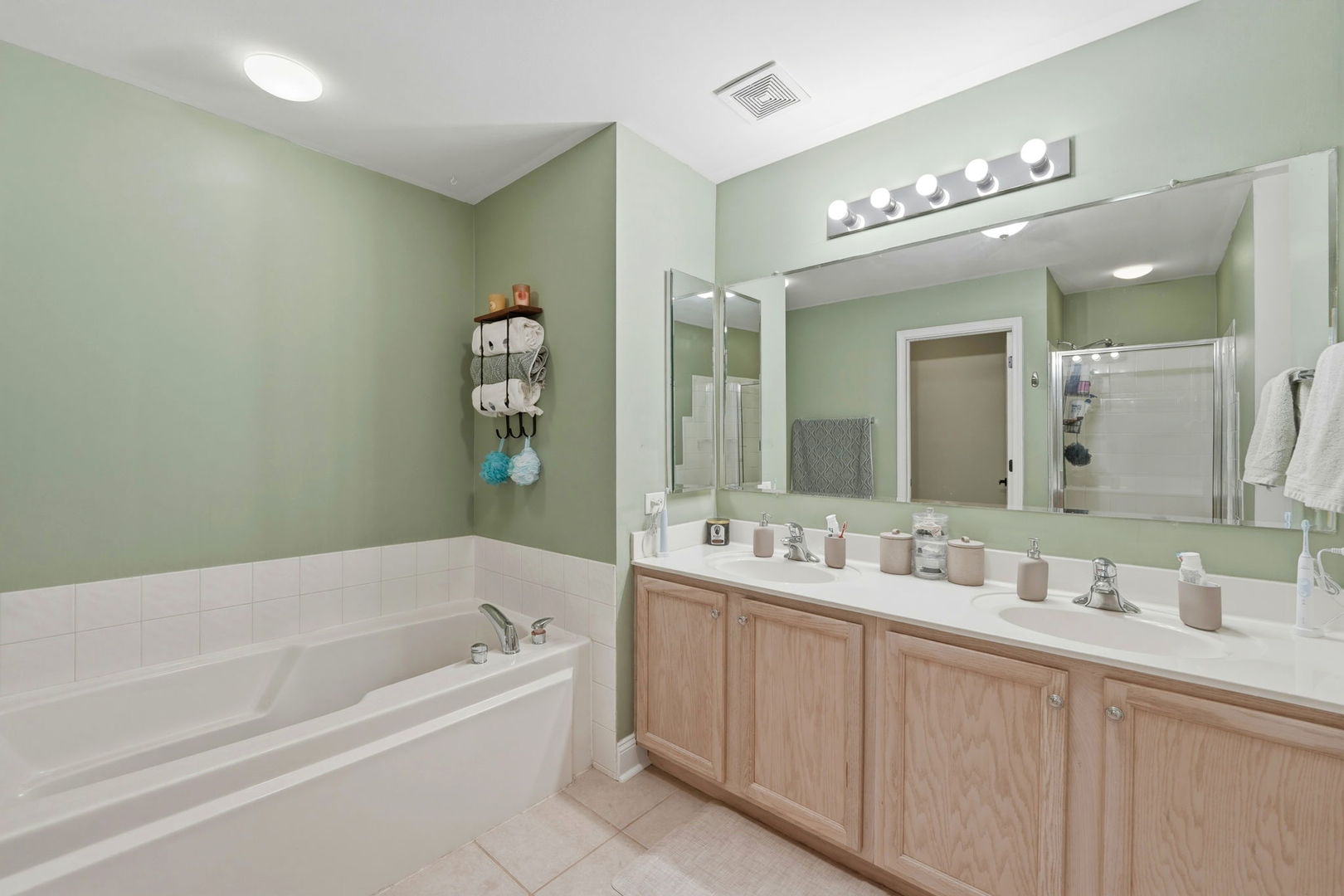 1582 Arlington Street, Bolingbrook, IL 60490