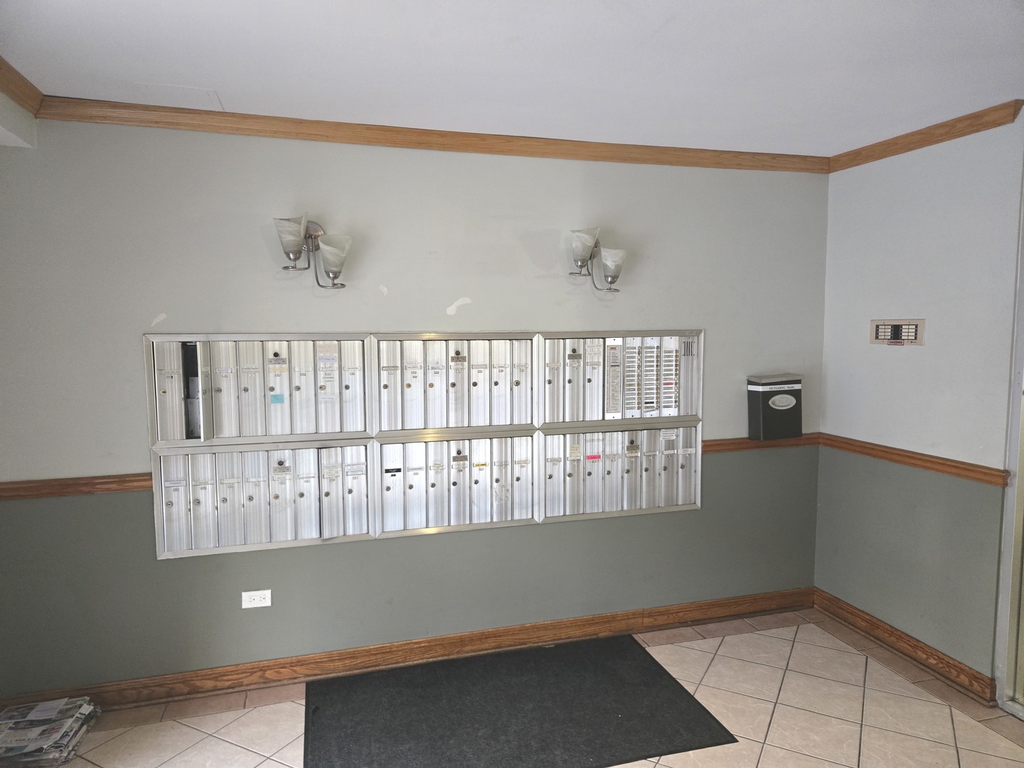 2920 N HARLEM Avenue #4B, Elmwood Park, IL 60707