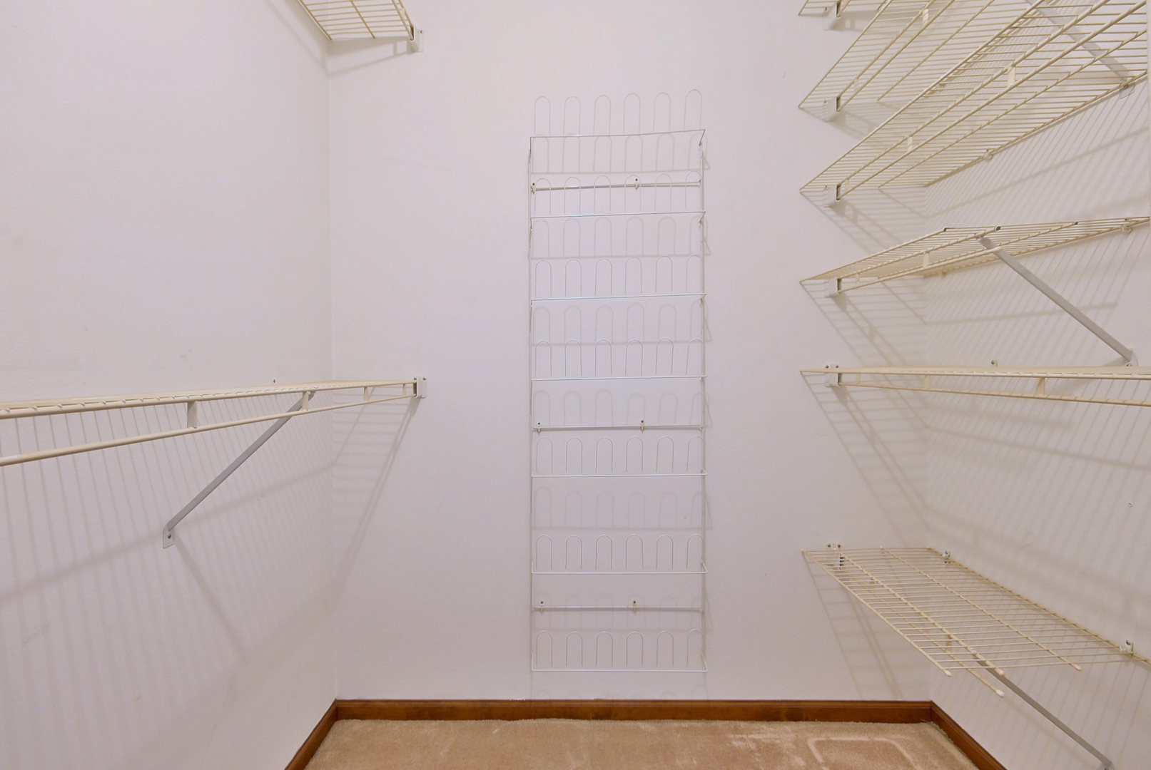 9824 Garden Court, Schiller Park, IL 60176