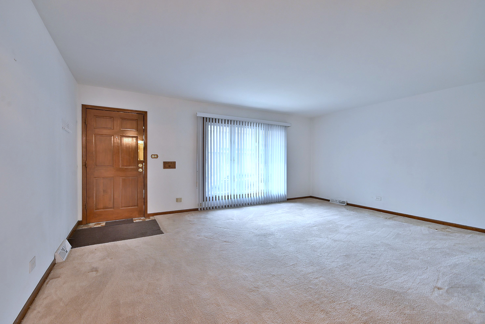 9824 Garden Court, Schiller Park, IL 60176