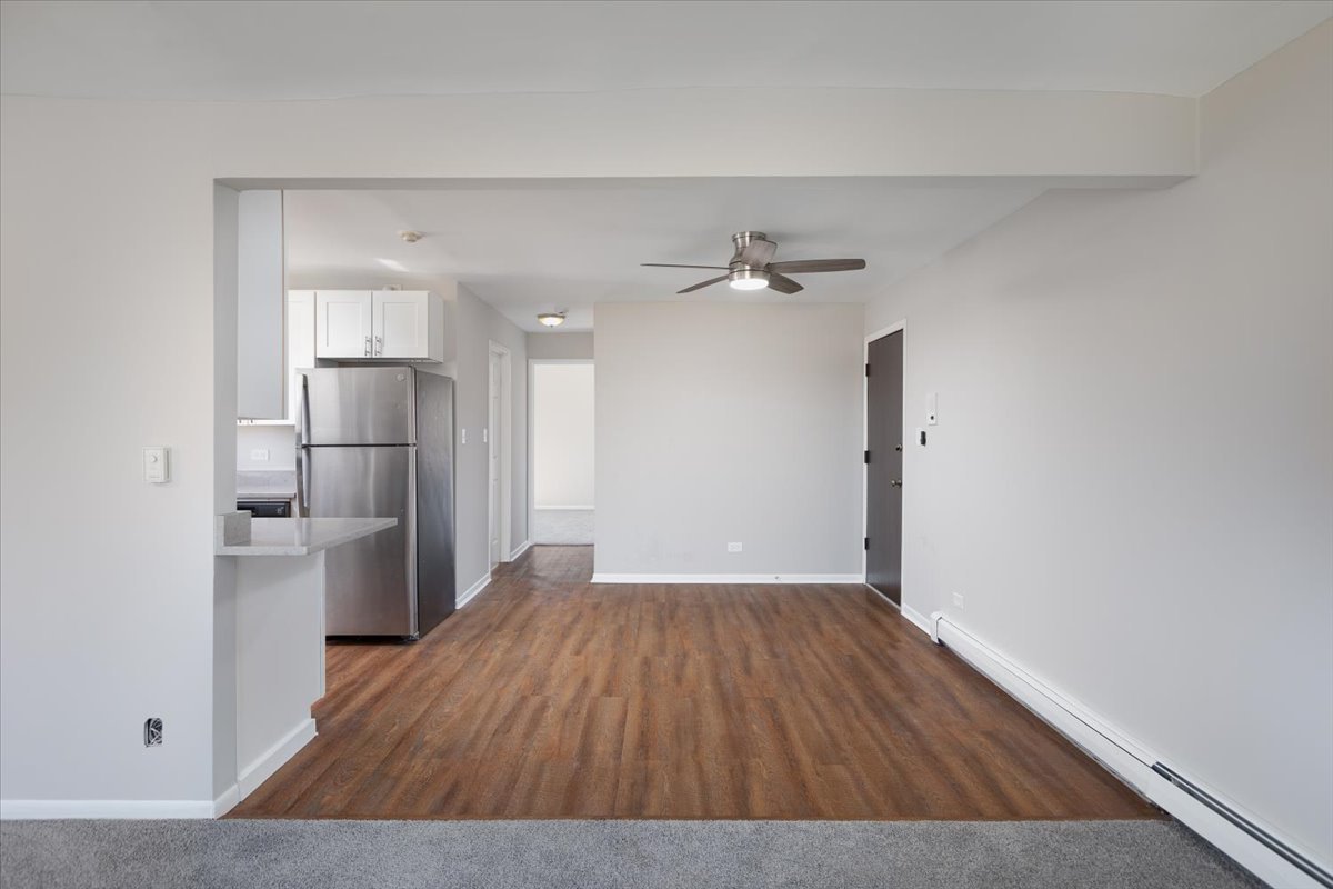 708 W 65th Street #5, Westmont, IL 60559