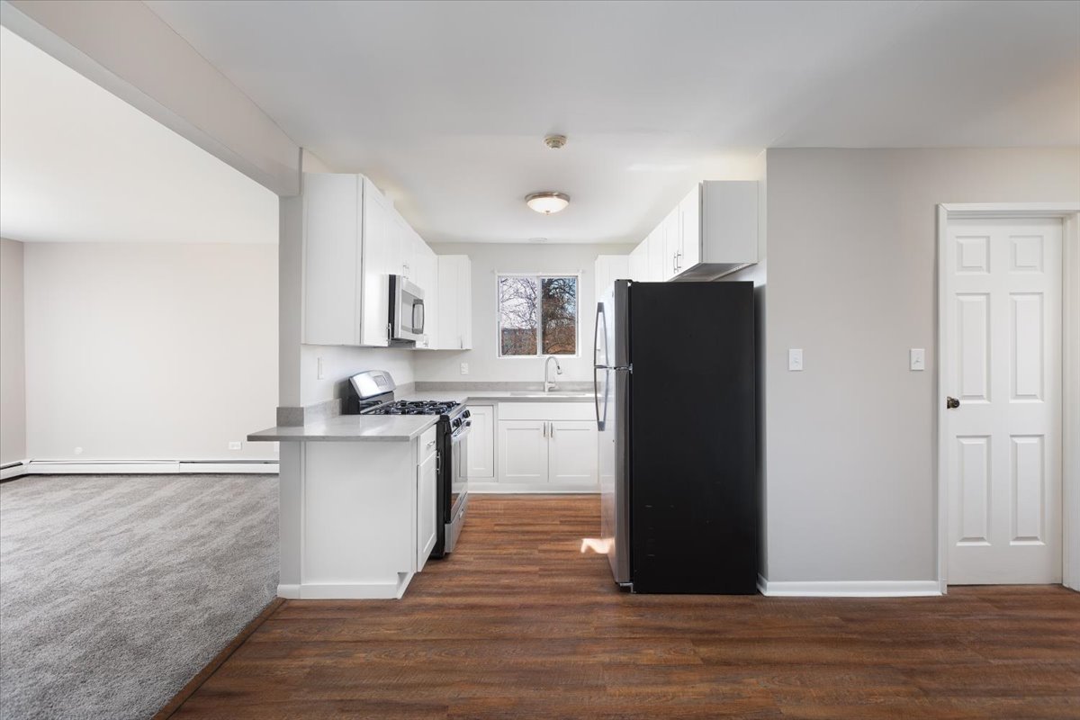 708 W 65th Street #5, Westmont, IL 60559