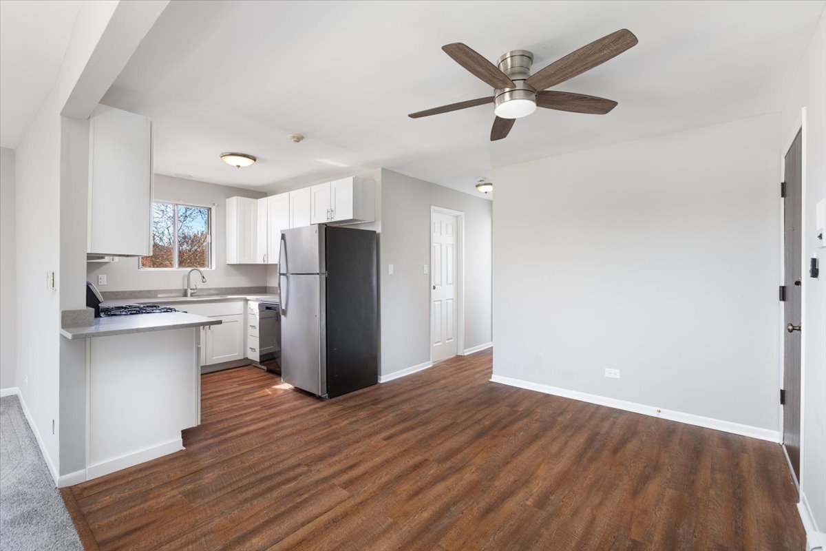 708 W 65th Street #5, Westmont, IL 60559