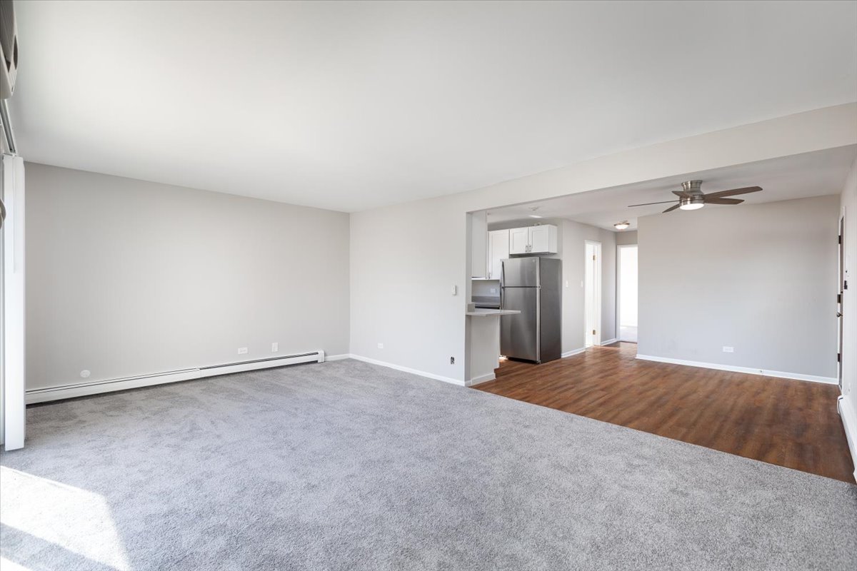 708 W 65th Street #5, Westmont, IL 60559