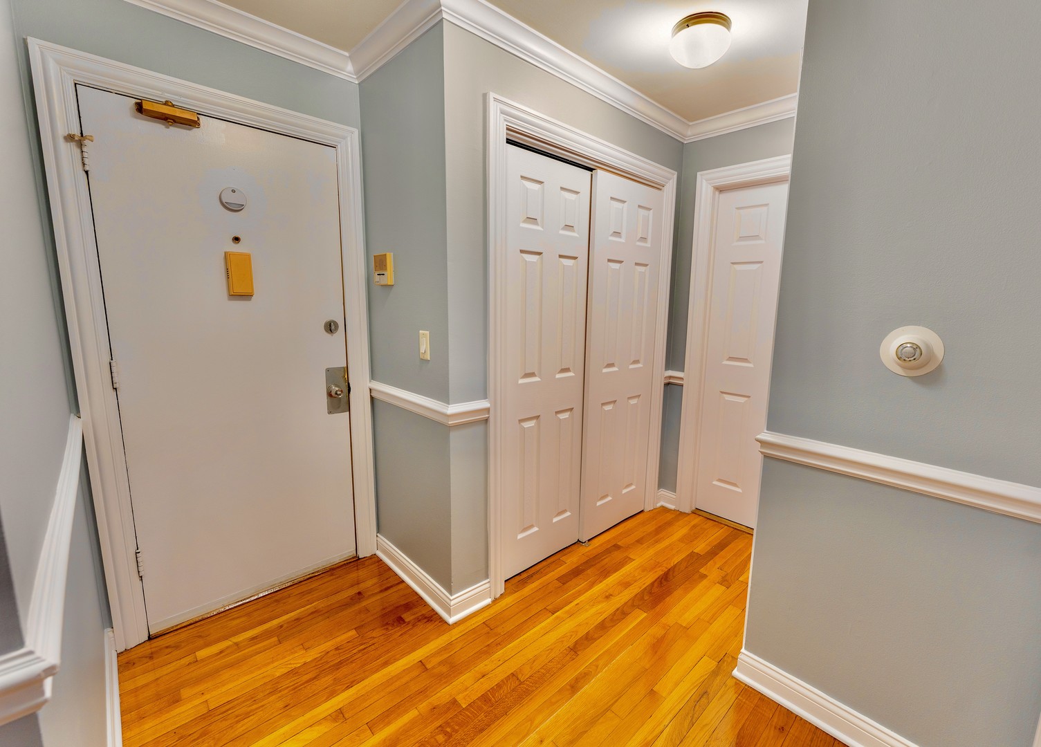 9561 Dee Road #107G, Des Plaines, IL 60016