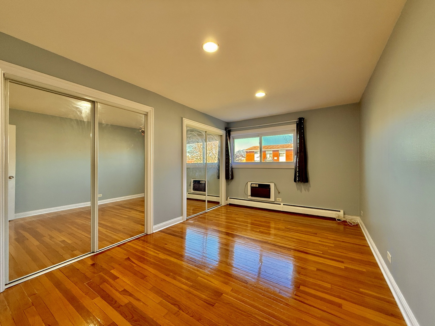 9561 Dee Road #107G, Des Plaines, IL 60016