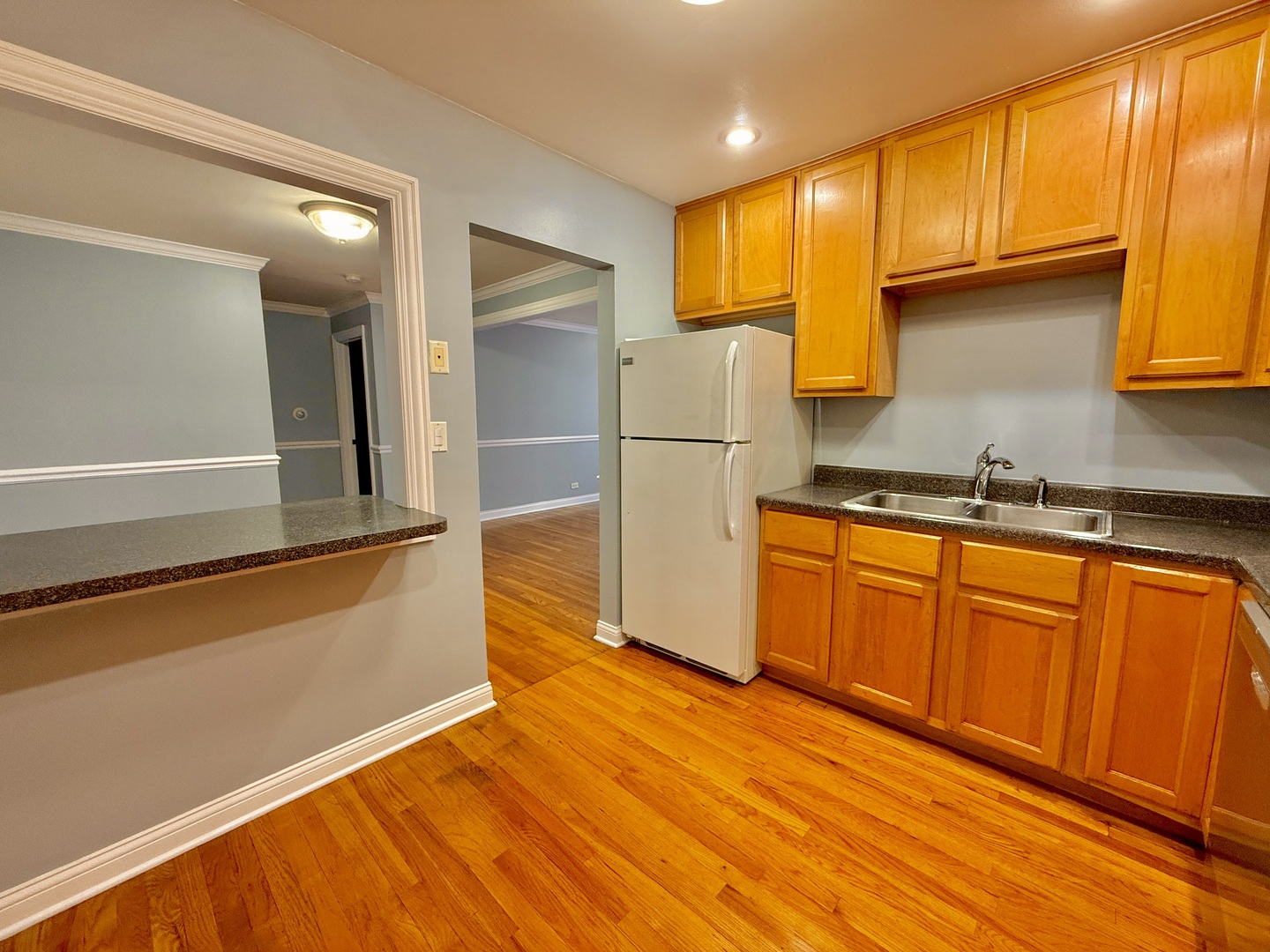 9561 Dee Road #107G, Des Plaines, IL 60016