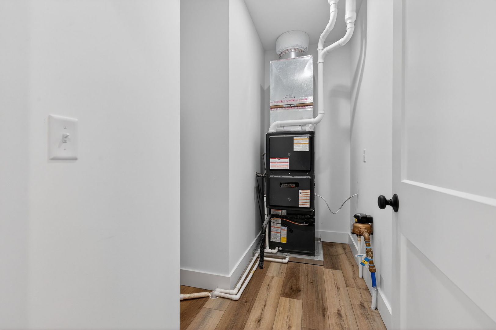 1165 Farmstone Drive, Diamond, IL 60416