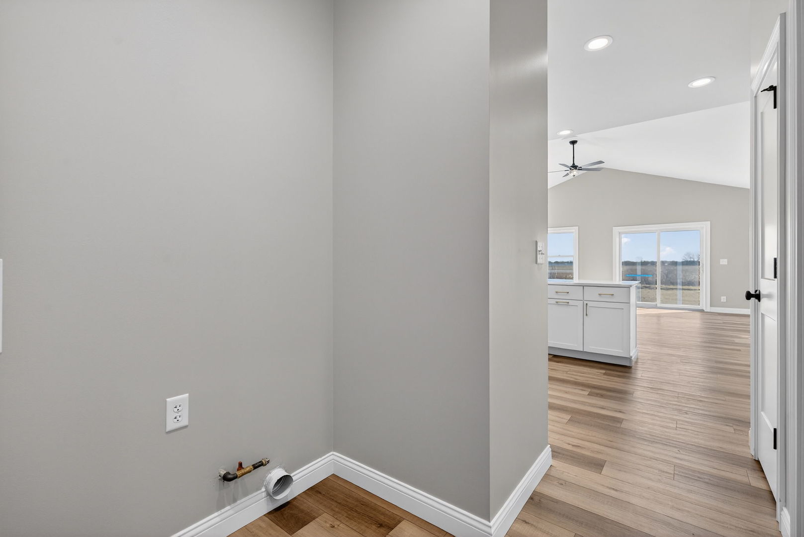 1165 Farmstone Drive, Diamond, IL 60416