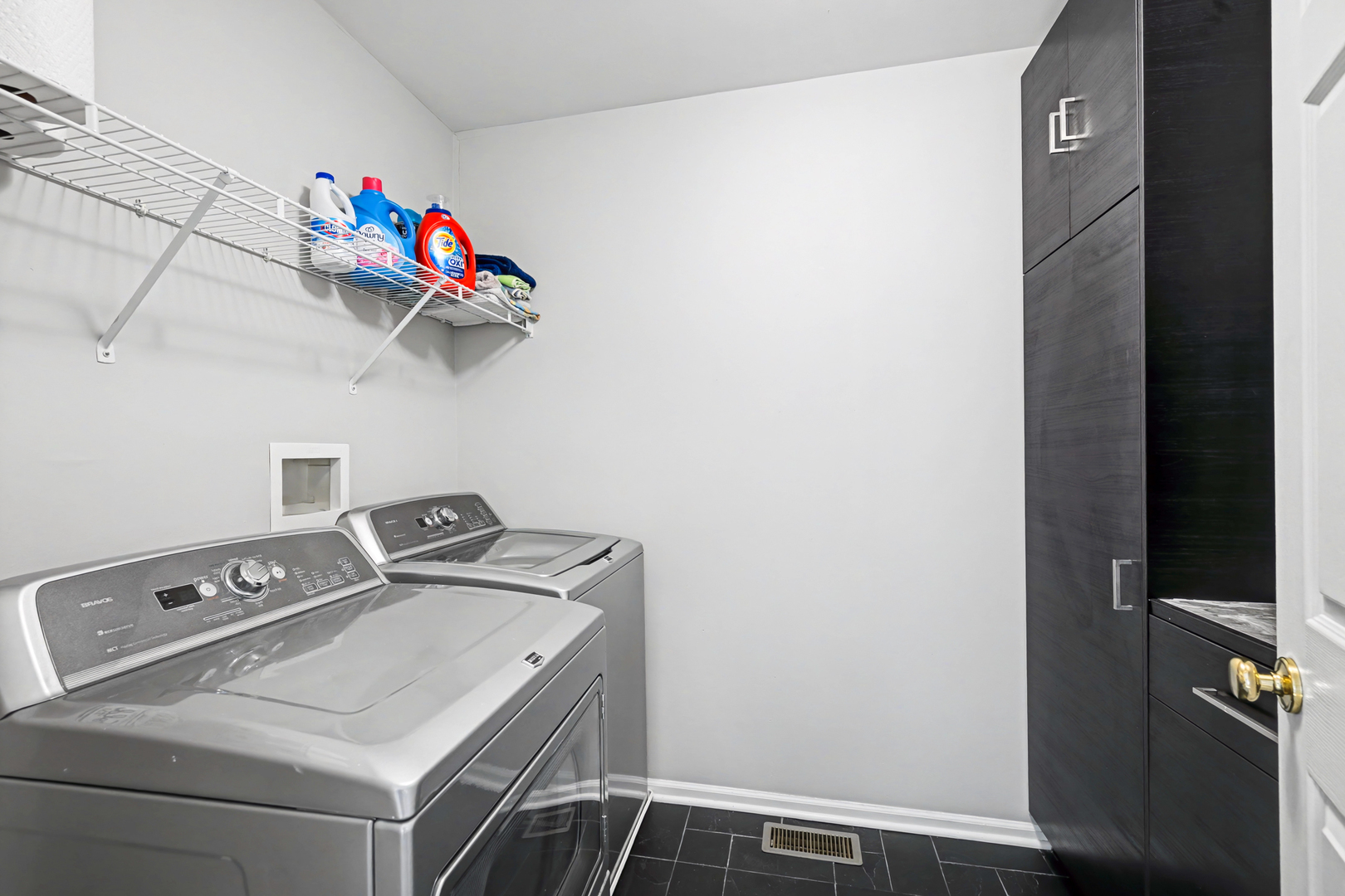 31504 Kline Circle, Warrenville, IL 60555