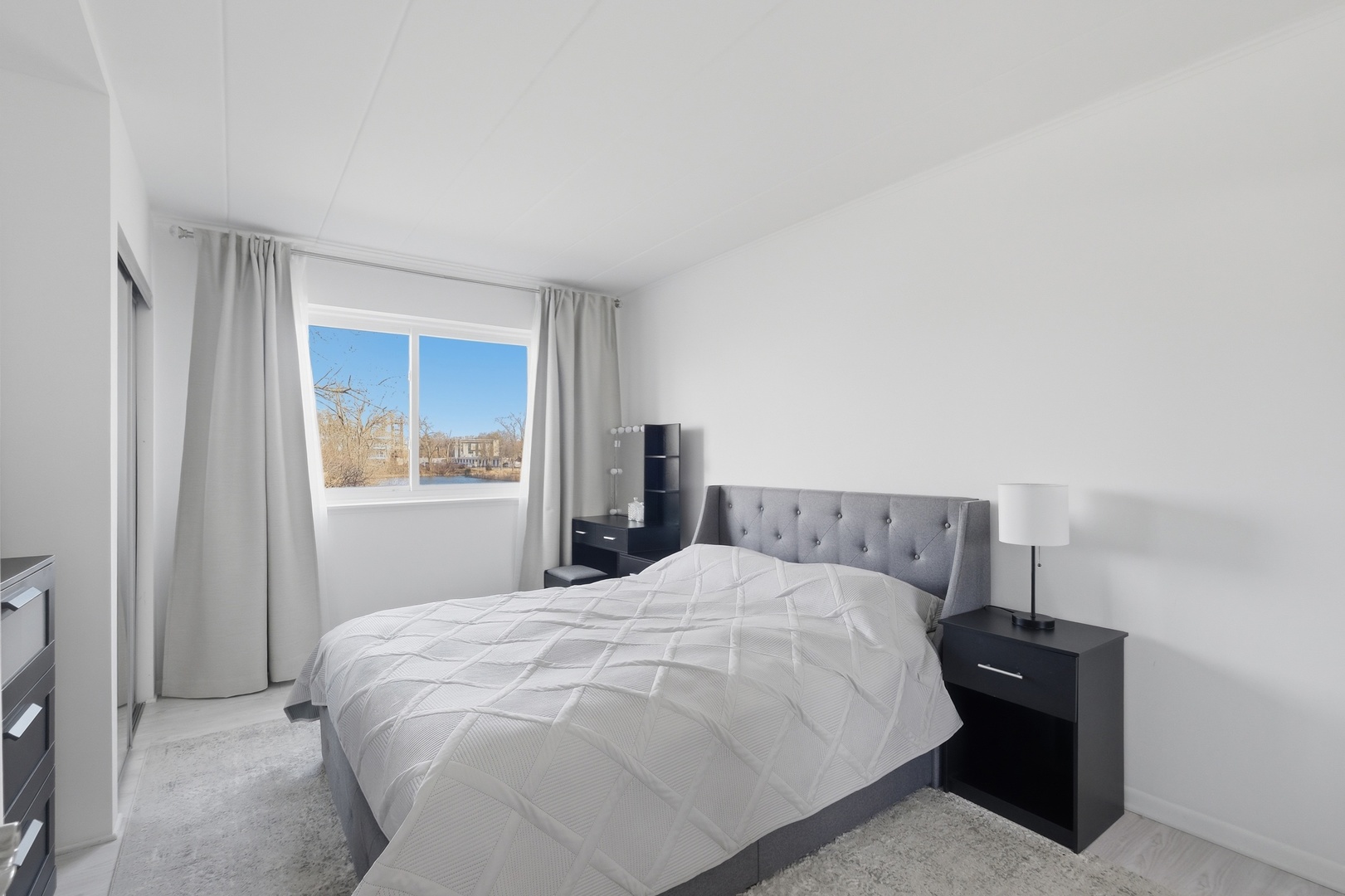 100 Deborah Lane #B26, Wheeling, IL 60090