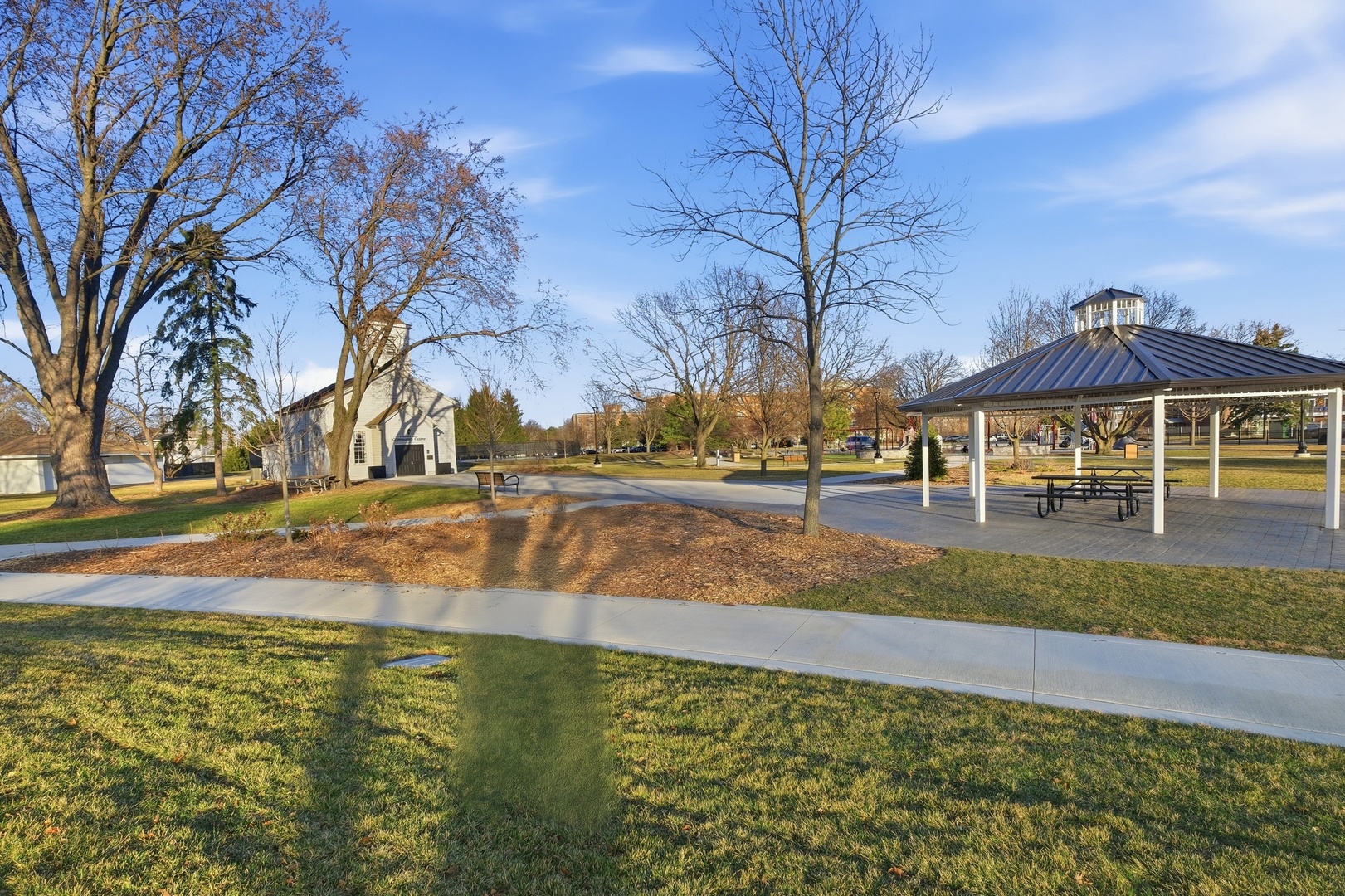 100 Deborah Lane #B26, Wheeling, IL 60090