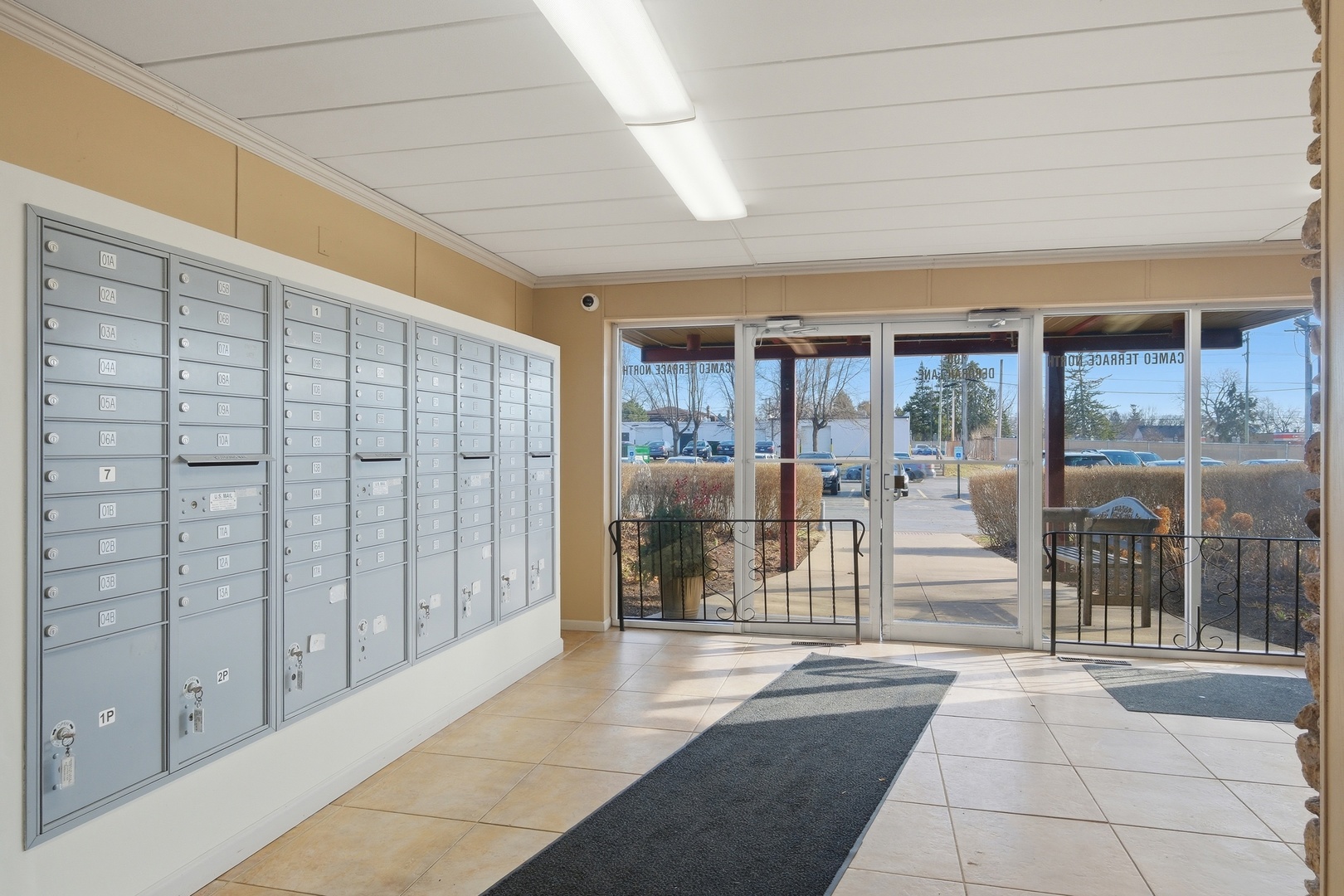 100 Deborah Lane #B26, Wheeling, IL 60090