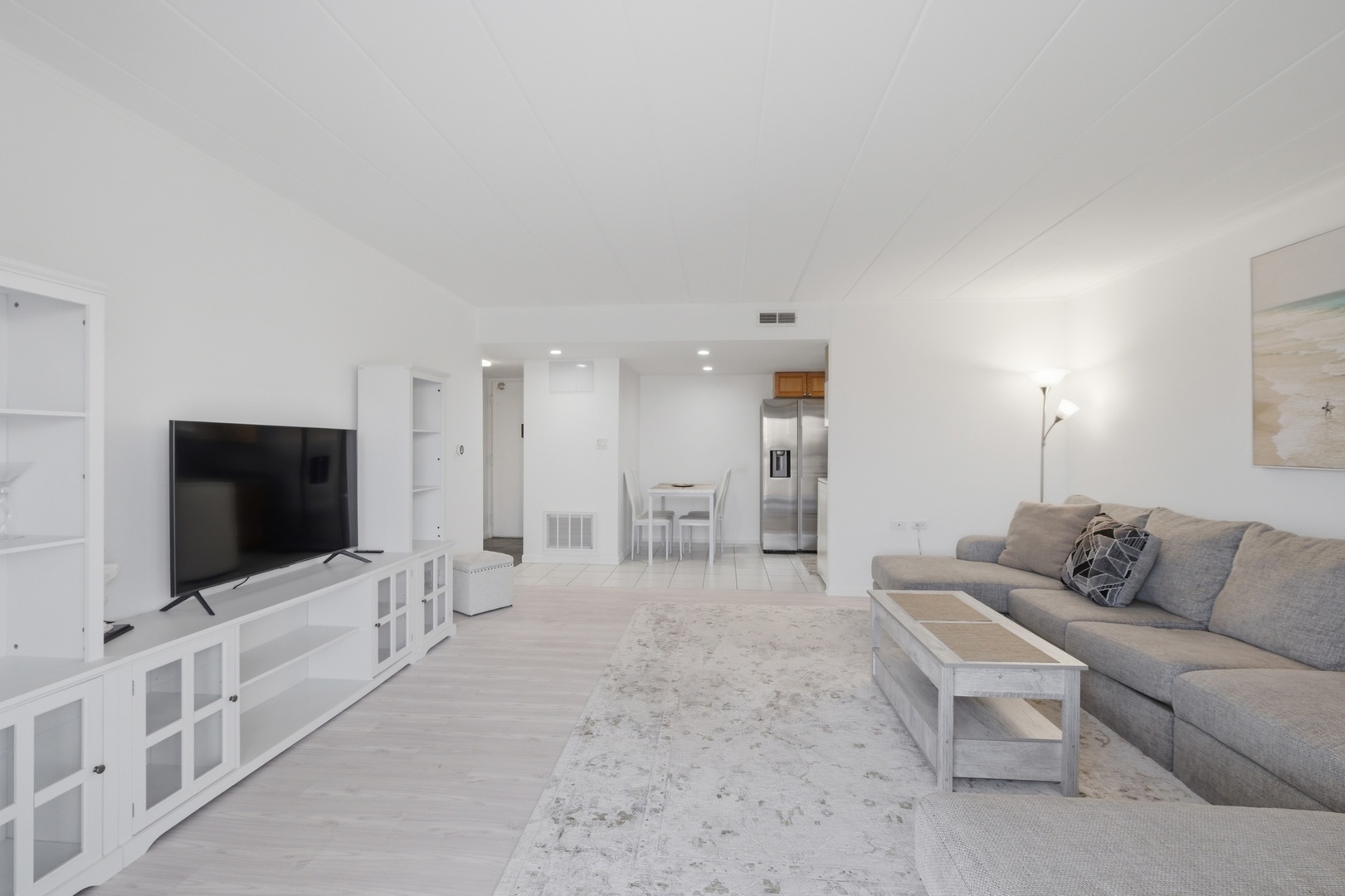 100 Deborah Lane #B26, Wheeling, IL 60090