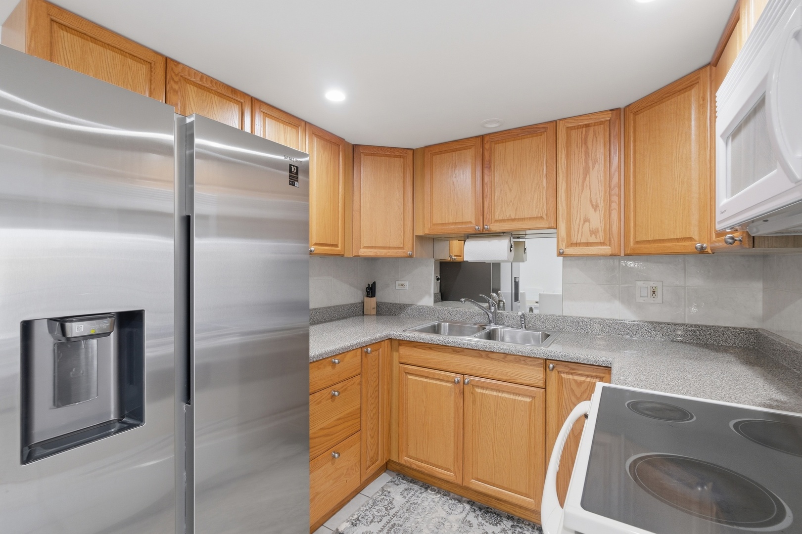 100 Deborah Lane #B26, Wheeling, IL 60090