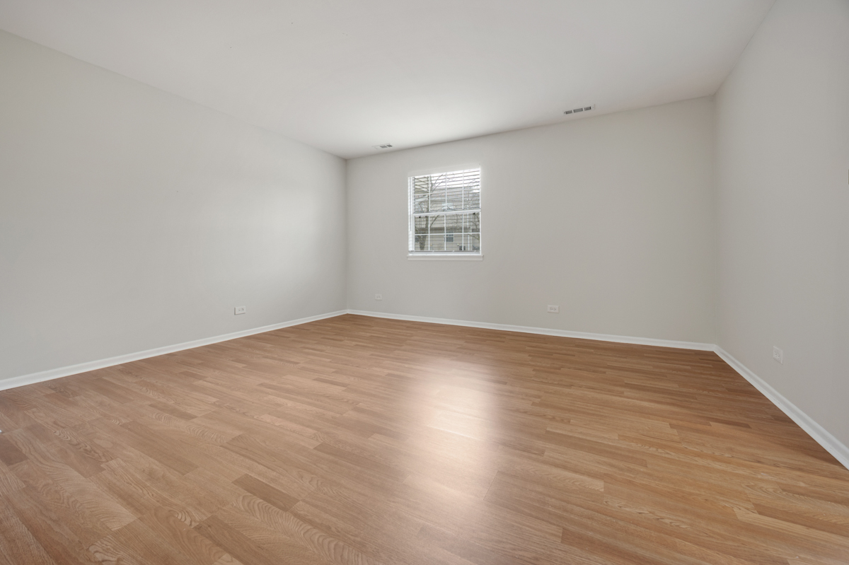 Streamwood, IL 60107