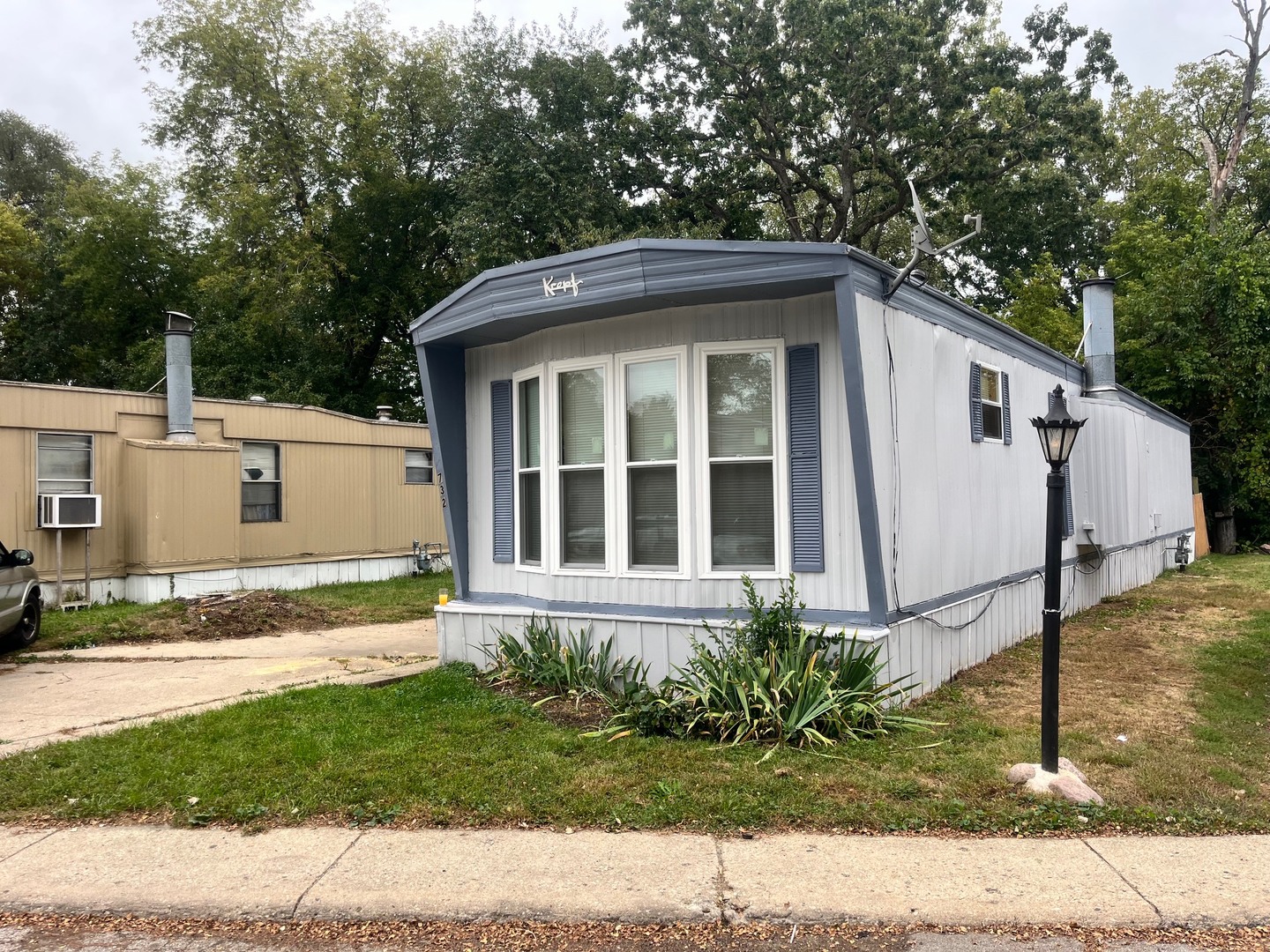 38455 N Sheridan Road #732, Beach Park, IL 60087