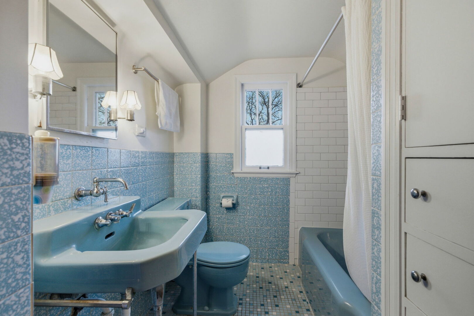 111 Oak Street, Frankfort, IL 60423